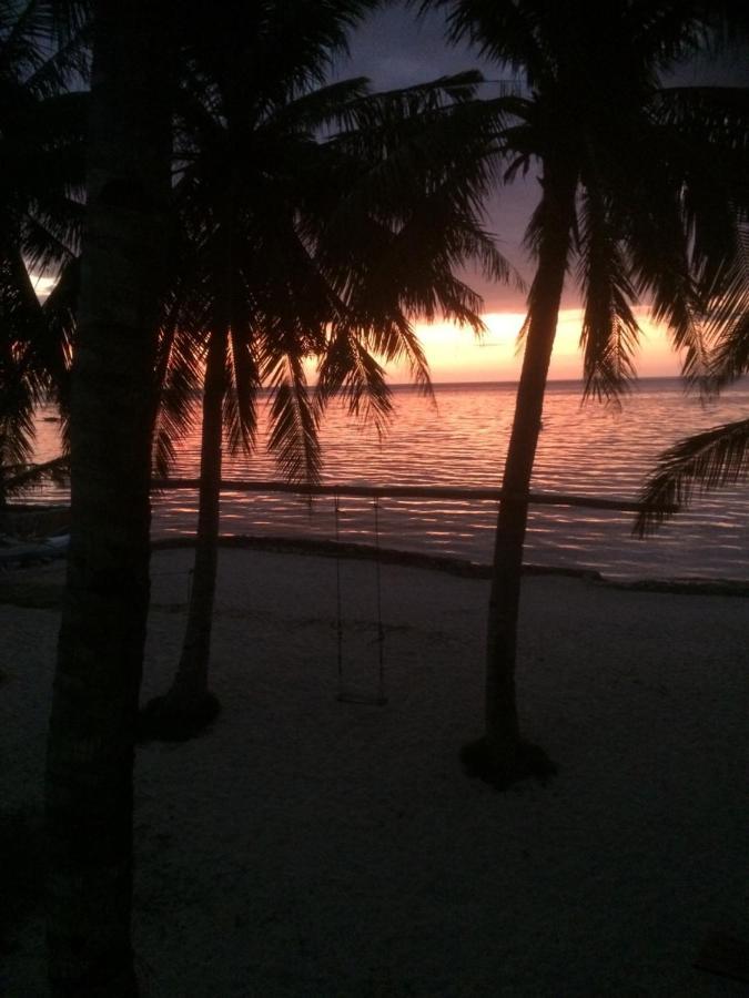 We Call It Rainbow Paradise Hotel Daanbantayan Exterior foto